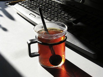 earlgreytea1 - How To - Memory Hack Bound to Freak People Out (Plus: Why I Hate Starbucks Less Than Ever)